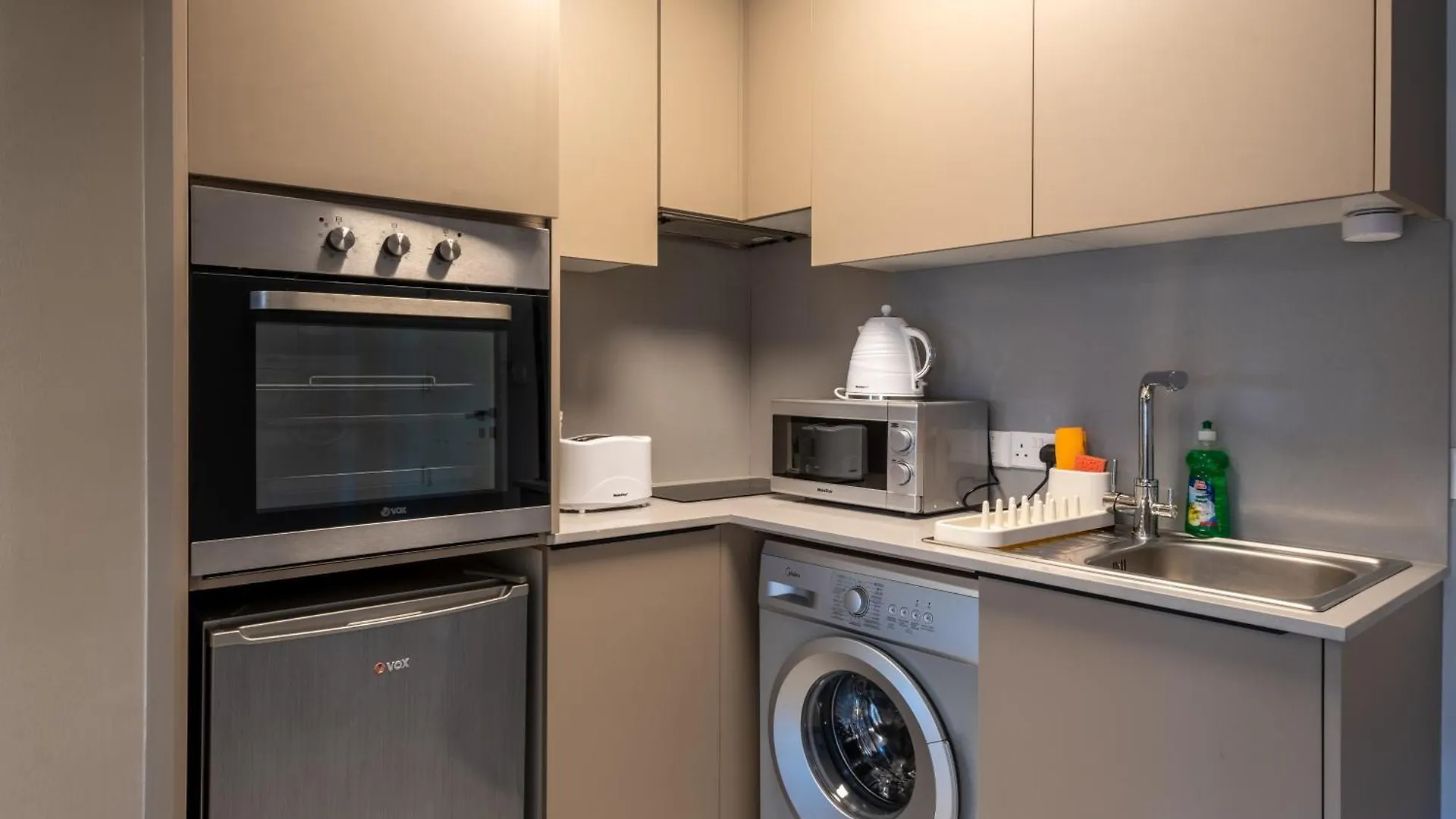 Apartment Georgiana Suites Larnaca