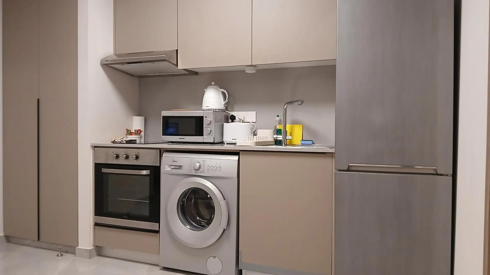 Apartment Georgiana Suites Larnaca